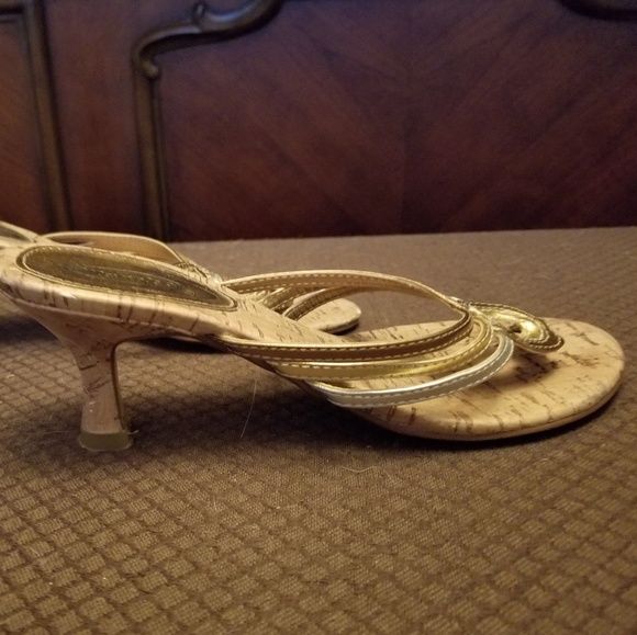 Sandals - Picture 5 of 5